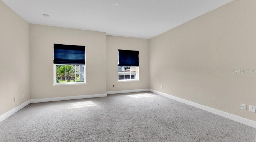 Davenport, Florida 33837, 4 Bedroom Bedrooms, ,3 Bathroombathrooms,Residential,For Sale,Crestwick,0,Mfro6446029