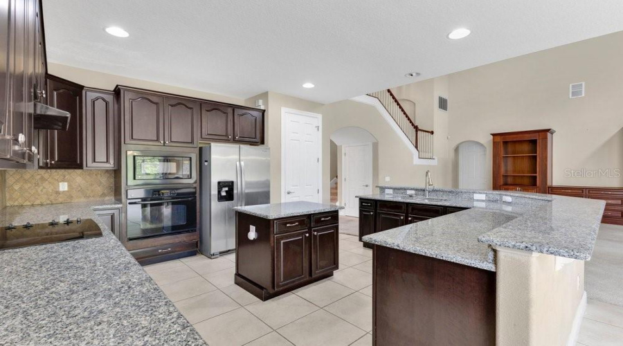 Davenport, Florida 33837, 4 Bedroom Bedrooms, ,3 Bathroombathrooms,Residential,For Sale,Crestwick,0,Mfro6446029