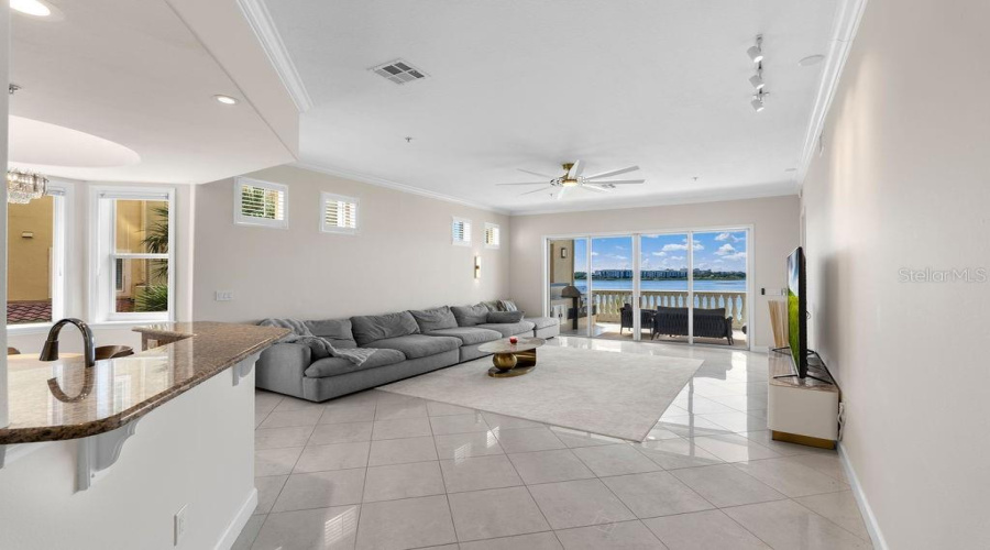 Orlando, Florida 32836, 3 Bedroom Bedrooms, ,2 Bathroombathrooms,Residential,For Sale,The Esplanade,0,Mfrs5157614