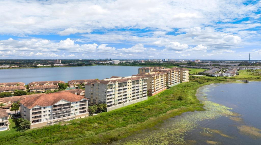Orlando, Florida 32836, 3 Bedroom Bedrooms, ,2 Bathroombathrooms,Residential,For Sale,The Esplanade,0,Mfrs5157614