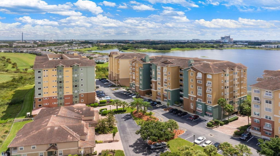 Orlando, Florida 32836, 3 Bedroom Bedrooms, ,2 Bathroombathrooms,Residential,For Sale,The Esplanade,0,Mfrs5157614