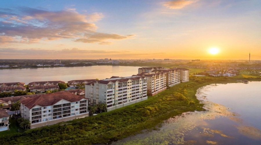 Orlando, Florida 32836, 3 Bedroom Bedrooms, ,2 Bathroombathrooms,Residential,For Sale,The Esplanade,0,Mfrs5157614