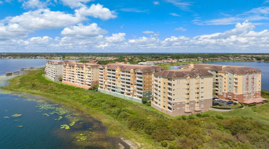 Orlando, Florida 32836, 3 Bedroom Bedrooms, ,2 Bathroombathrooms,Residential,For Sale,The Esplanade,0,Mfrs5157614