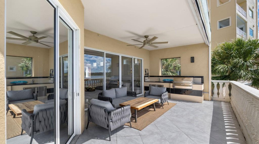 Orlando, Florida 32836, 3 Bedroom Bedrooms, ,2 Bathroombathrooms,Residential,For Sale,The Esplanade,0,Mfrs5157614