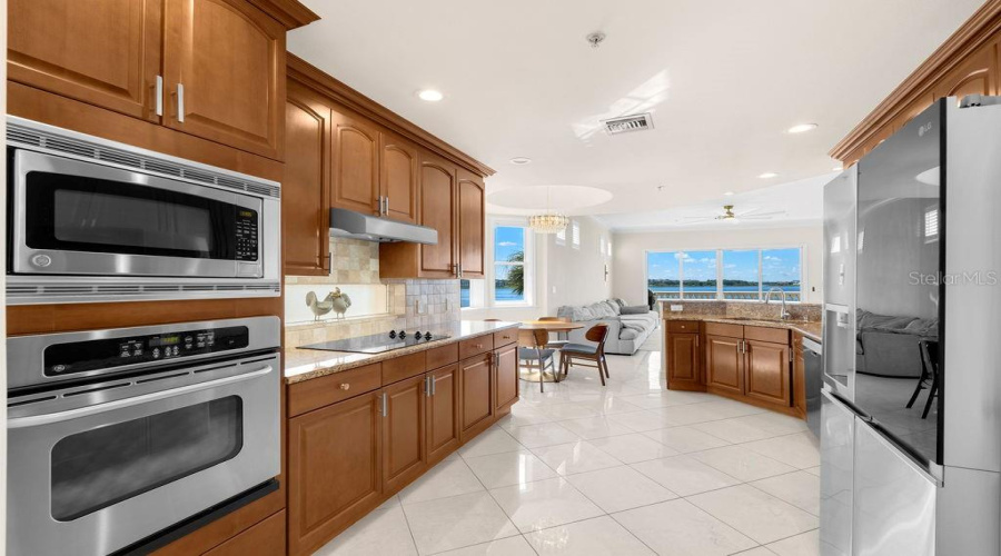 Orlando, Florida 32836, 3 Bedroom Bedrooms, ,2 Bathroombathrooms,Residential,For Sale,The Esplanade,0,Mfrs5157614