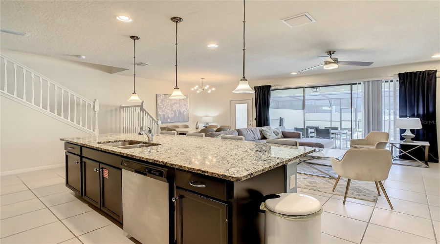 Kissimmee, Florida 34747, 5 Bedroom Bedrooms, ,4 Bathroombathrooms,Residential,For Sale,Tanger,0,Mfro6442227
