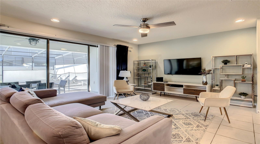 Kissimmee, Florida 34747, 5 Bedroom Bedrooms, ,4 Bathroombathrooms,Residential,For Sale,Tanger,0,Mfro6442227