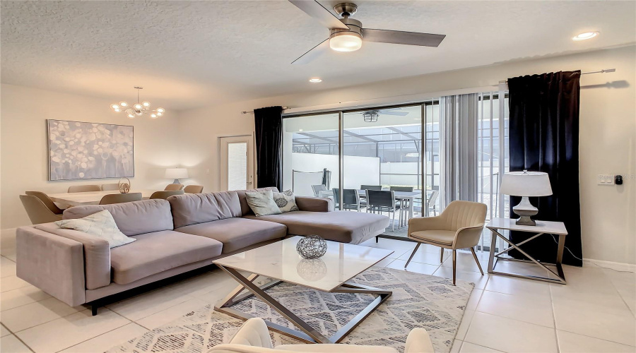 Kissimmee, Florida 34747, 5 Bedroom Bedrooms, ,4 Bathroombathrooms,Residential,For Sale,Tanger,0,Mfro6442227