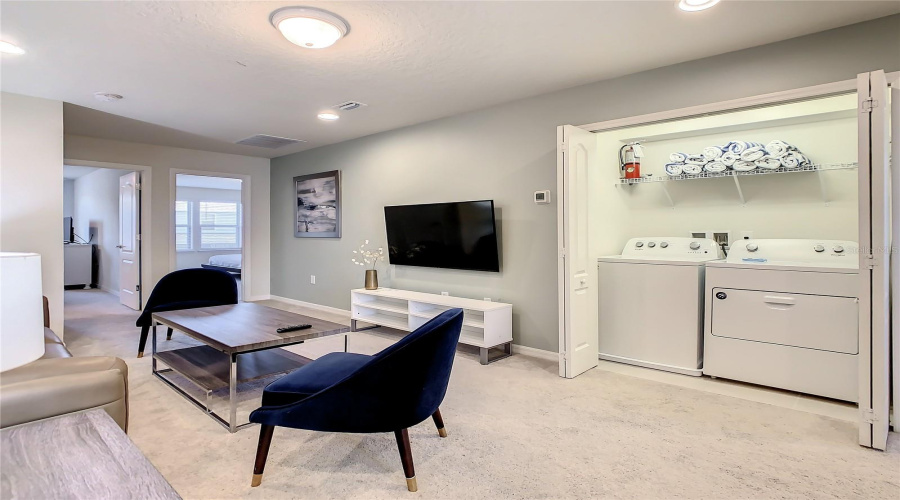 Kissimmee, Florida 34747, 5 Bedroom Bedrooms, ,4 Bathroombathrooms,Residential,For Sale,Tanger,0,Mfro6442227
