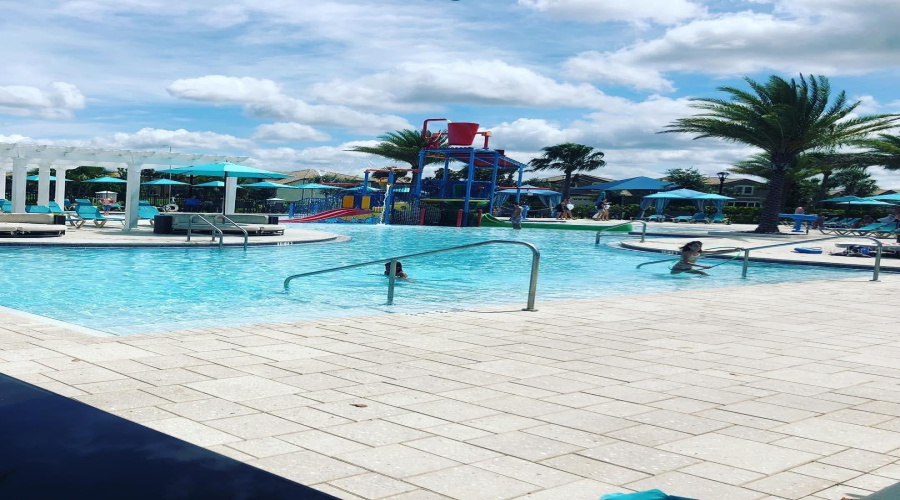 Kissimmee, Florida 34747, 5 Bedroom Bedrooms, ,4 Bathroombathrooms,Residential,For Sale,Tanger,0,Mfro6442227