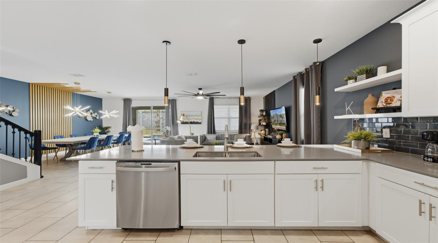 Davenport, Florida 33896, 9 Bedroom Bedrooms, ,5 Bathroombathrooms,Residential,For Sale,Sommerset Hills,0,Mfro6446357