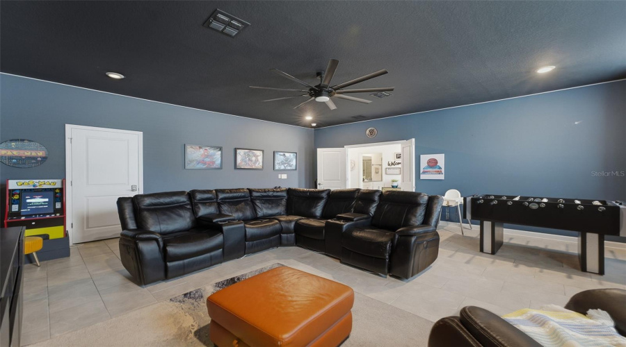 Davenport, Florida 33896, 9 Bedroom Bedrooms, ,5 Bathroombathrooms,Residential,For Sale,Sommerset Hills,0,Mfro6446357