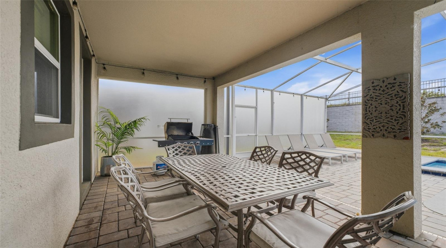 Davenport, Florida 33896, 9 Bedroom Bedrooms, ,5 Bathroombathrooms,Residential,For Sale,Sommerset Hills,0,Mfro6446357