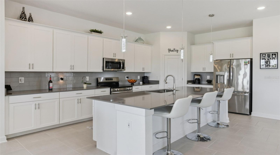 Davenport, Florida 33837, 4 Bedroom Bedrooms, ,3 Bathroombathrooms,Residential,For Sale,Eastminster,0,Mfro6445291