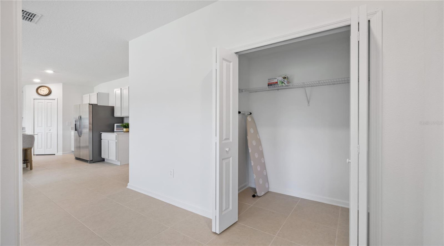 Davenport, Florida 33837, 4 Bedroom Bedrooms, ,2 Bathroombathrooms,Residential,For Sale,Rolling Ridge Bend,0,Mfro6445035