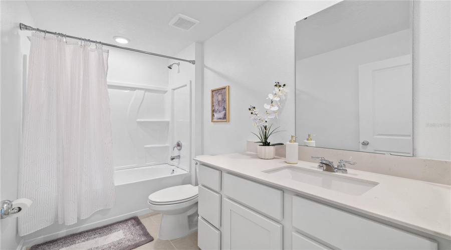 Davenport, Florida 33837, 4 Bedroom Bedrooms, ,2 Bathroombathrooms,Residential,For Sale,Rolling Ridge Bend,0,Mfro6445035