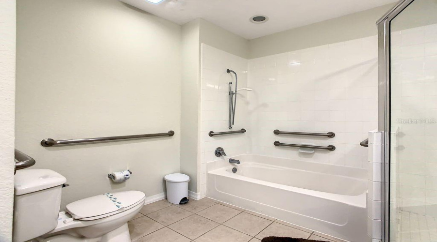 Kissimmee, Florida 34747, 3 Bedroom Bedrooms, ,2 Bathroombathrooms,Residential,For Sale,Treasure Trove,0,Mfro6446389