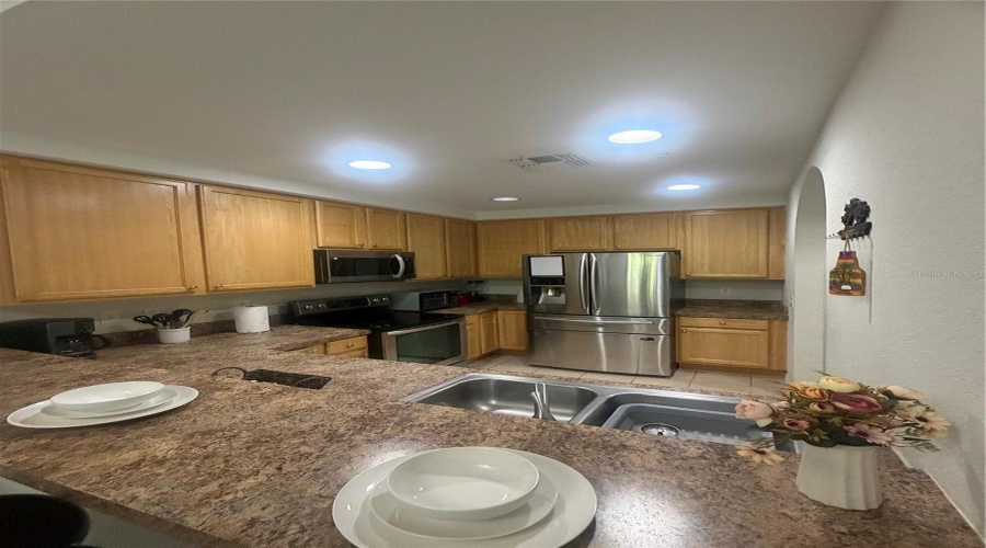 Kissimmee, Florida 34747, 3 Bedroom Bedrooms, ,2 Bathroombathrooms,Residential,For Sale,Treasure Trove,0,Mfro6446389