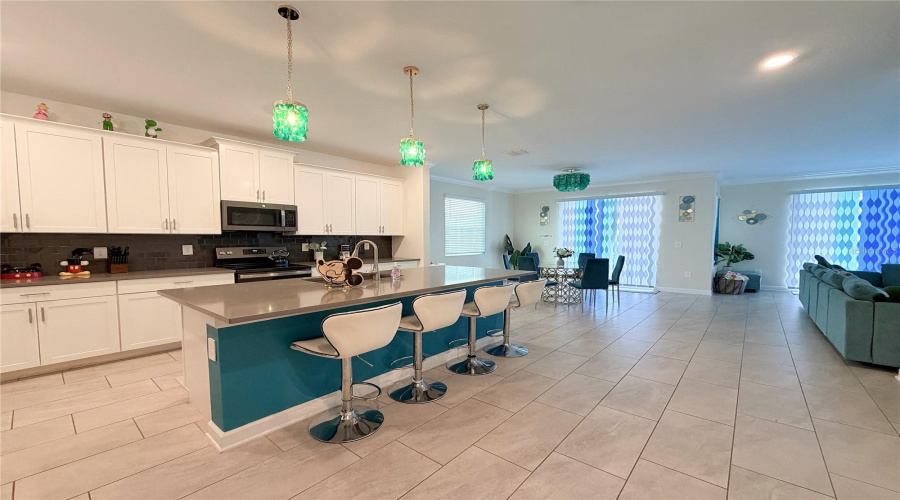 Davenport, Florida 33896, 6 Bedroom Bedrooms, ,5 Bathroombathrooms,Residential,For Sale,Kingsbarn,0,Mfro6446677