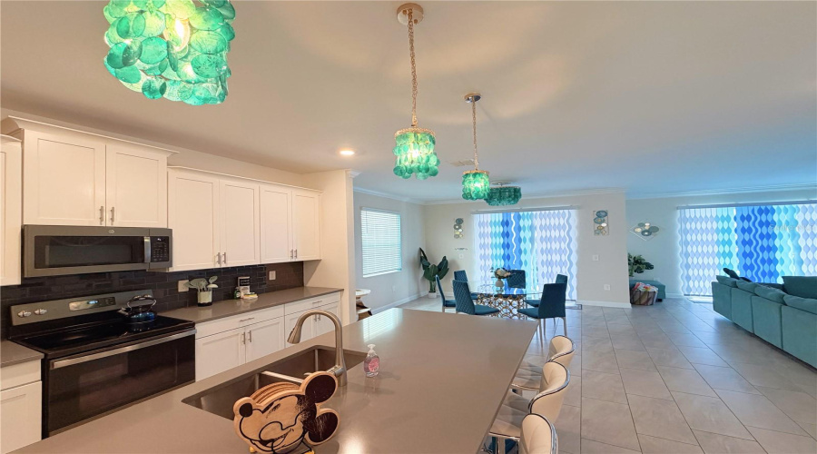 Davenport, Florida 33896, 6 Bedroom Bedrooms, ,5 Bathroombathrooms,Residential,For Sale,Kingsbarn,0,Mfro6446677
