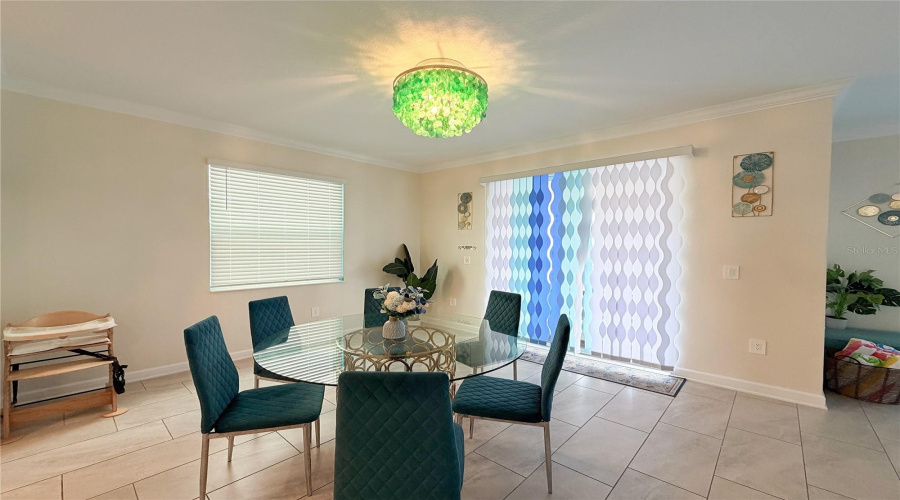 Davenport, Florida 33896, 6 Bedroom Bedrooms, ,5 Bathroombathrooms,Residential,For Sale,Kingsbarn,0,Mfro6446677