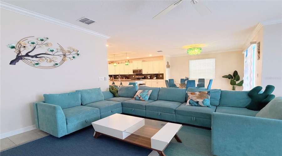 Davenport, Florida 33896, 6 Bedroom Bedrooms, ,5 Bathroombathrooms,Residential,For Sale,Kingsbarn,0,Mfro6446677