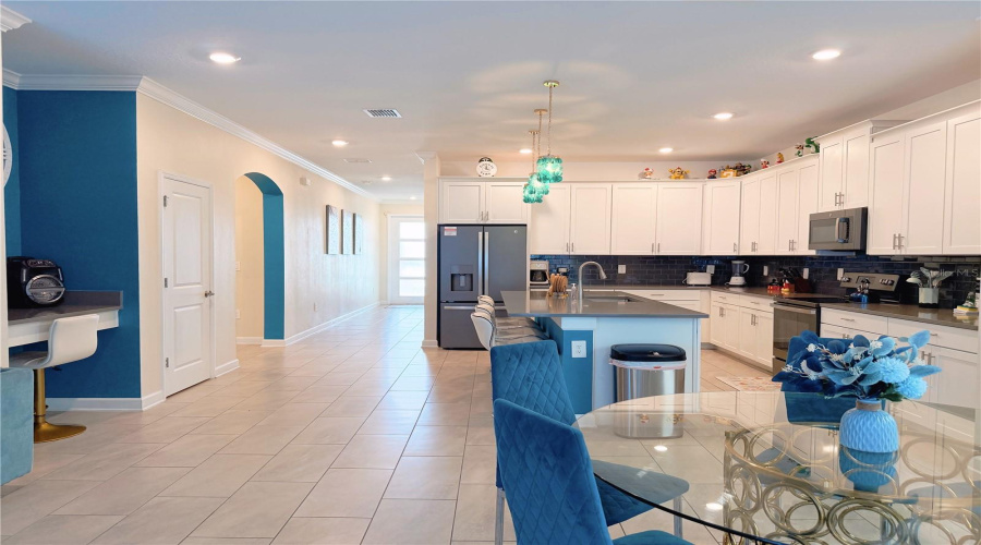 Davenport, Florida 33896, 6 Bedroom Bedrooms, ,5 Bathroombathrooms,Residential,For Sale,Kingsbarn,0,Mfro6446677