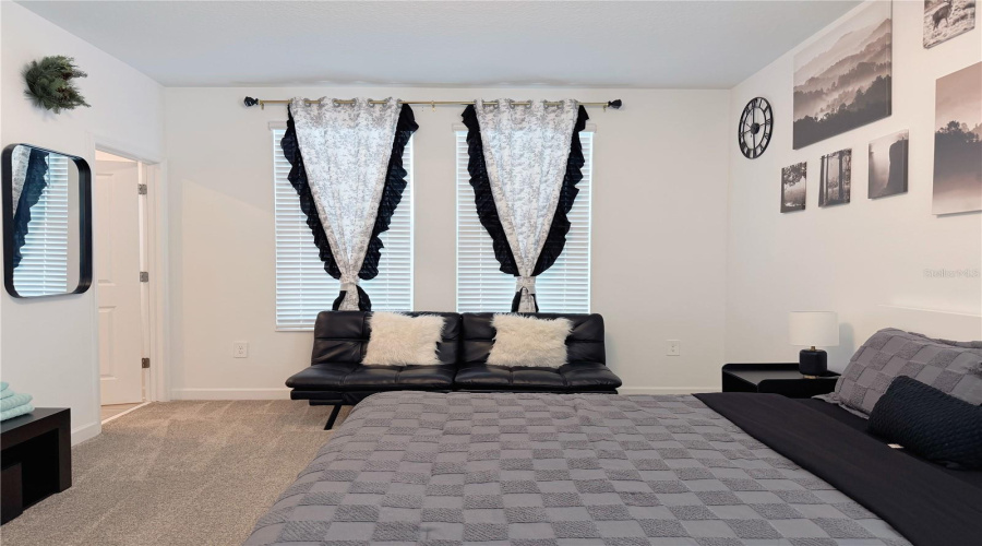 Davenport, Florida 33896, 6 Bedroom Bedrooms, ,5 Bathroombathrooms,Residential,For Sale,Kingsbarn,0,Mfro6446677