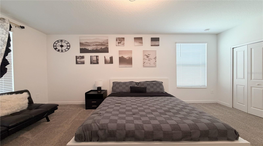 Davenport, Florida 33896, 6 Bedroom Bedrooms, ,5 Bathroombathrooms,Residential,For Sale,Kingsbarn,0,Mfro6446677