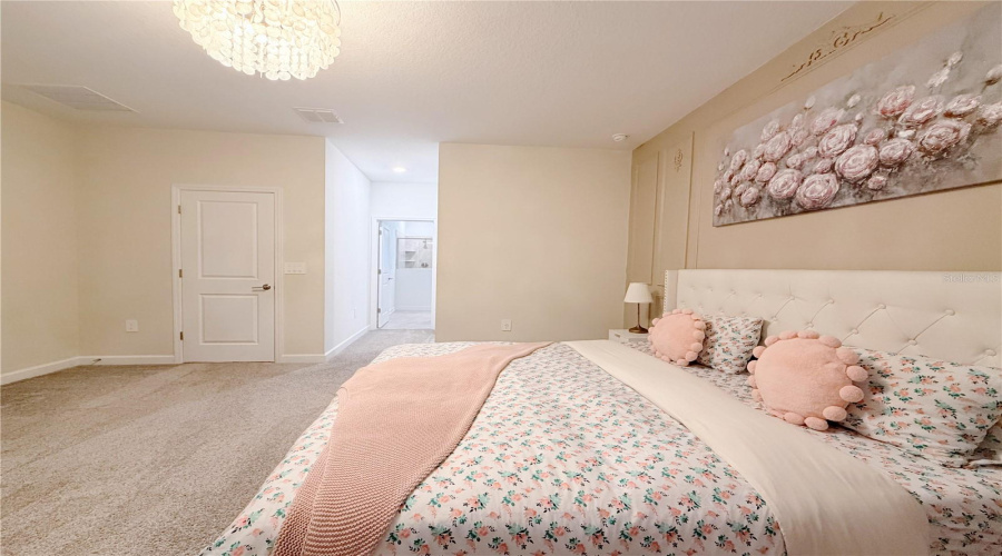 Davenport, Florida 33896, 6 Bedroom Bedrooms, ,5 Bathroombathrooms,Residential,For Sale,Kingsbarn,0,Mfro6446677