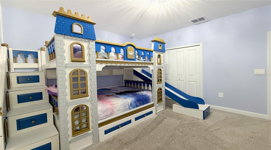 Davenport, Florida 33896, 6 Bedroom Bedrooms, ,5 Bathroombathrooms,Residential,For Sale,Kingsbarn,0,Mfro6446677