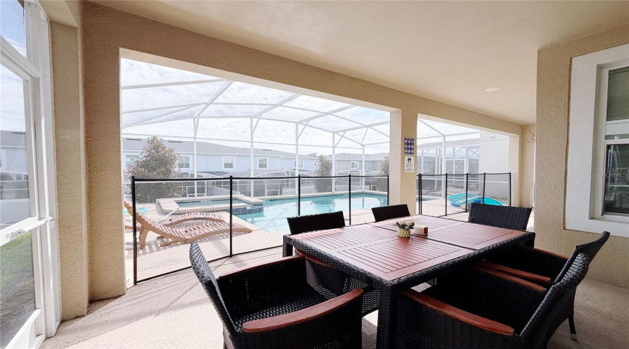 Davenport, Florida 33896, 6 Bedroom Bedrooms, ,5 Bathroombathrooms,Residential,For Sale,Kingsbarn,0,Mfro6446677