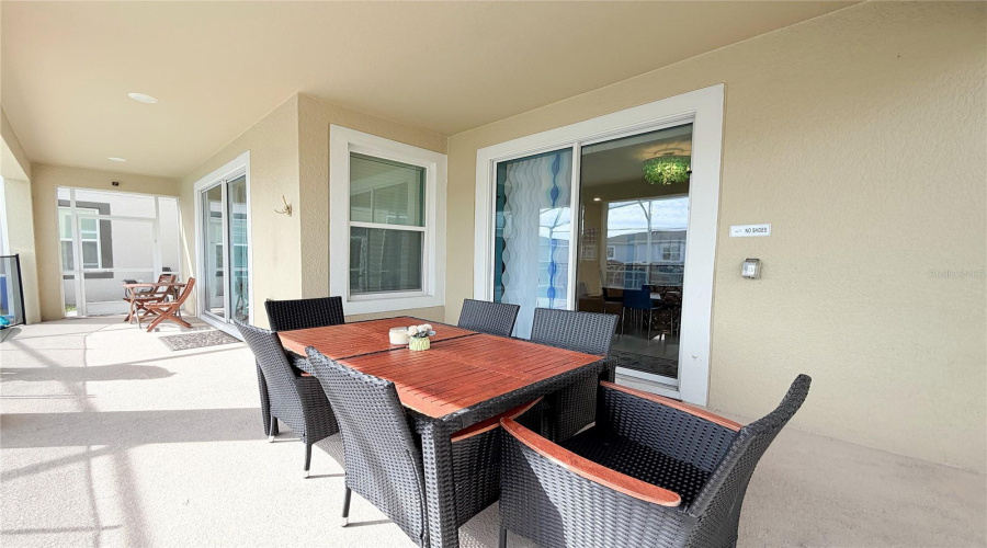Davenport, Florida 33896, 6 Bedroom Bedrooms, ,5 Bathroombathrooms,Residential,For Sale,Kingsbarn,0,Mfro6446677