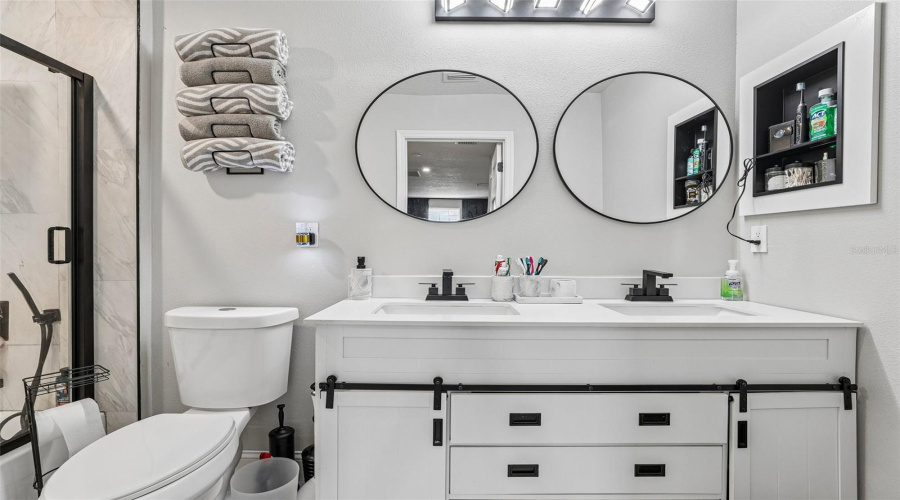 Davenport, Florida 33837, 4 Bedroom Bedrooms, ,2 Bathroombathrooms,Residential,For Sale,Oak Bluff,0,Mfrtb8553962