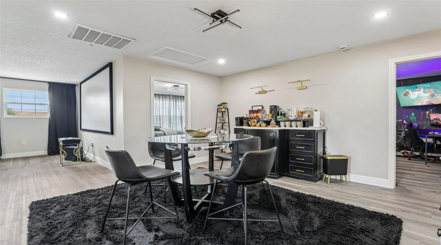 Davenport, Florida 33837, 4 Bedroom Bedrooms, ,2 Bathroombathrooms,Residential,For Sale,Oak Bluff,0,Mfrtb8553962