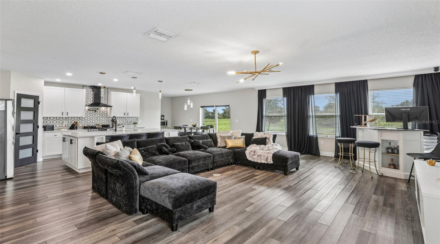 Davenport, Florida 33837, 4 Bedroom Bedrooms, ,2 Bathroombathrooms,Residential,For Sale,Oak Bluff,0,Mfrtb8553962