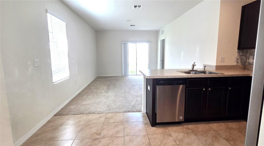 Davenport, Florida 33837, 3 Bedroom Bedrooms, ,2 Bathroombathrooms,Residential,For Sale,Eagleview,0,Mfrl4965495