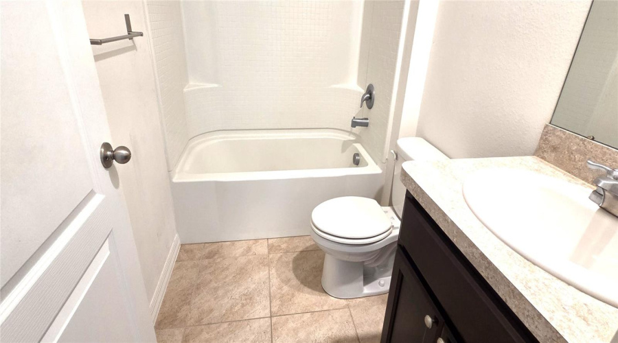 Davenport, Florida 33837, 3 Bedroom Bedrooms, ,2 Bathroombathrooms,Residential,For Sale,Eagleview,0,Mfrl4965495