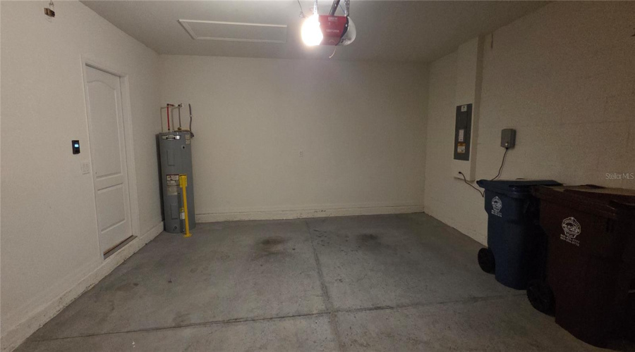 Davenport, Florida 33837, 3 Bedroom Bedrooms, ,2 Bathroombathrooms,Residential,For Sale,Eagleview,0,Mfrl4965495