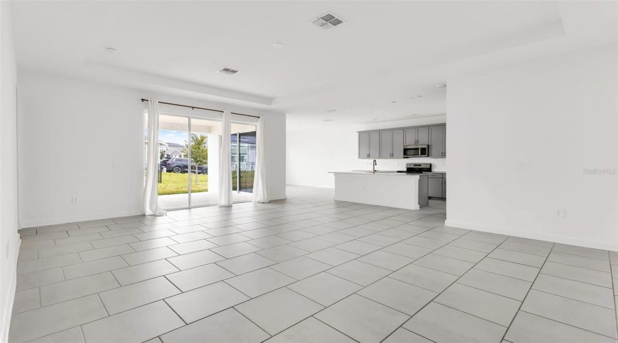 Davenport, Florida 33837, 4 Bedroom Bedrooms, ,3 Bathroombathrooms,Residential,For Sale,Eastminster,0,Mfro6446517