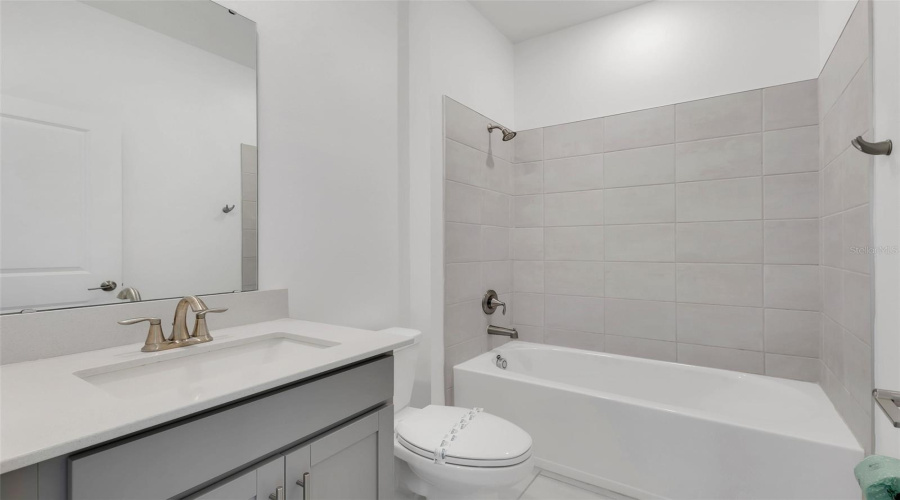 Davenport, Florida 33837, 4 Bedroom Bedrooms, ,3 Bathroombathrooms,Residential,For Sale,Eastminster,0,Mfro6446517