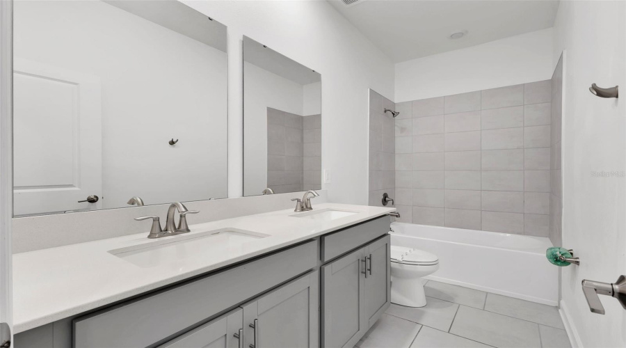 Davenport, Florida 33837, 4 Bedroom Bedrooms, ,3 Bathroombathrooms,Residential,For Sale,Eastminster,0,Mfro6446517