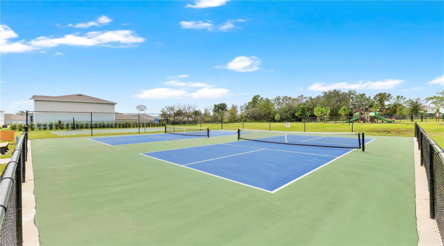 Davenport, Florida 33837, 4 Bedroom Bedrooms, ,3 Bathroombathrooms,Residential,For Sale,Eastminster,0,Mfro6446517