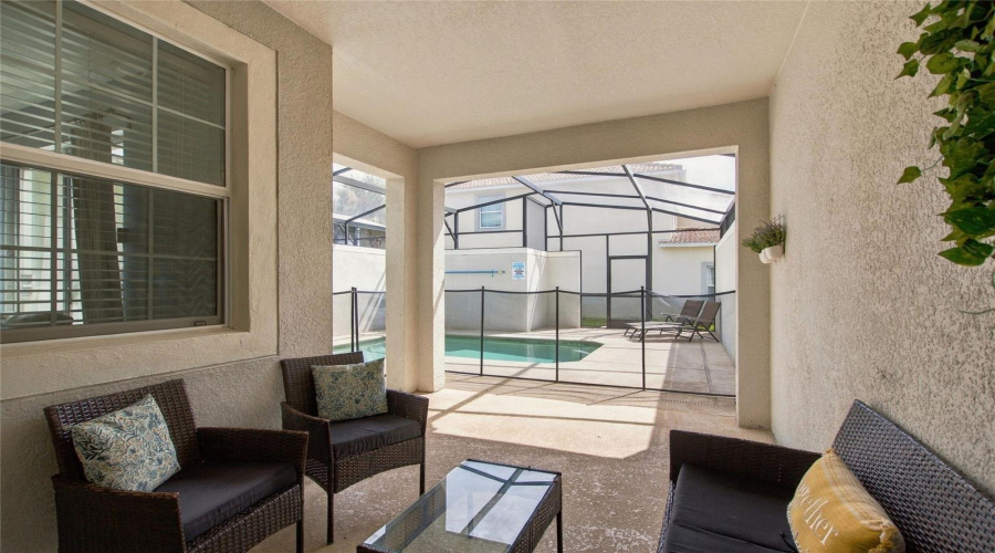 Davenport, Florida 33896, 4 Bedroom Bedrooms, ,3 Bathroombathrooms,Residential,For Sale,Stinger Dr,0,Mfrs5158716