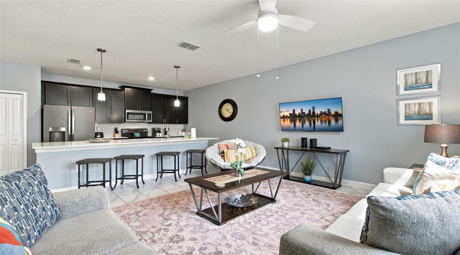 Davenport, Florida 33896, 4 Bedroom Bedrooms, ,3 Bathroombathrooms,Residential,For Sale,Stinger Dr,0,Mfrs5158716