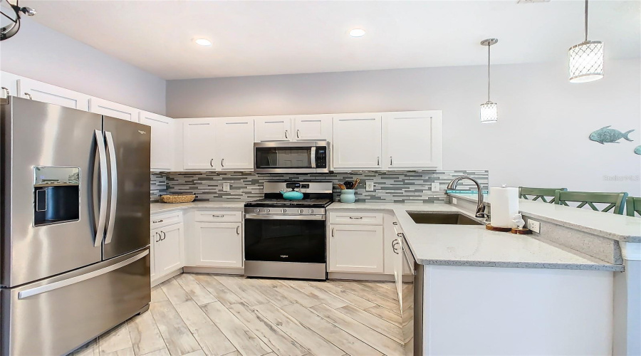 Davenport, Florida 33897, 5 Bedroom Bedrooms, ,4 Bathroombathrooms,Residential,For Sale,Calabay Parc,0,Mfrs5158662
