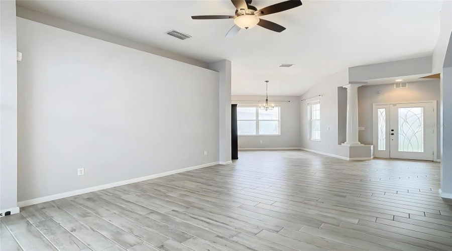 Davenport, Florida 33897, 5 Bedroom Bedrooms, ,4 Bathroombathrooms,Residential,For Sale,Calabay Parc,0,Mfrs5158662