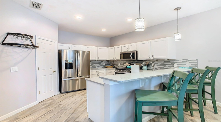 Davenport, Florida 33897, 5 Bedroom Bedrooms, ,4 Bathroombathrooms,Residential,For Sale,Calabay Parc,0,Mfrs5158662
