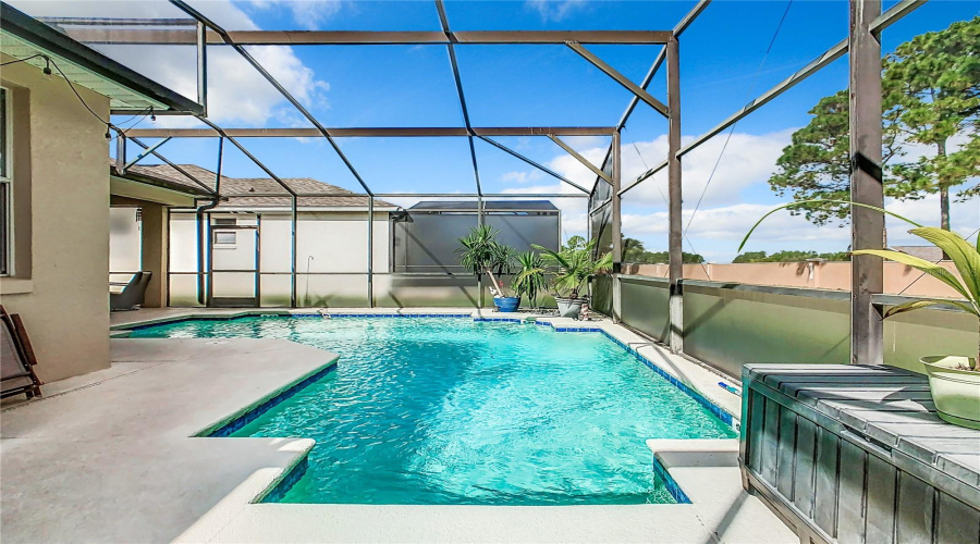 Davenport, Florida 33897, 5 Bedroom Bedrooms, ,4 Bathroombathrooms,Residential,For Sale,Calabay Parc,0,Mfrs5158662