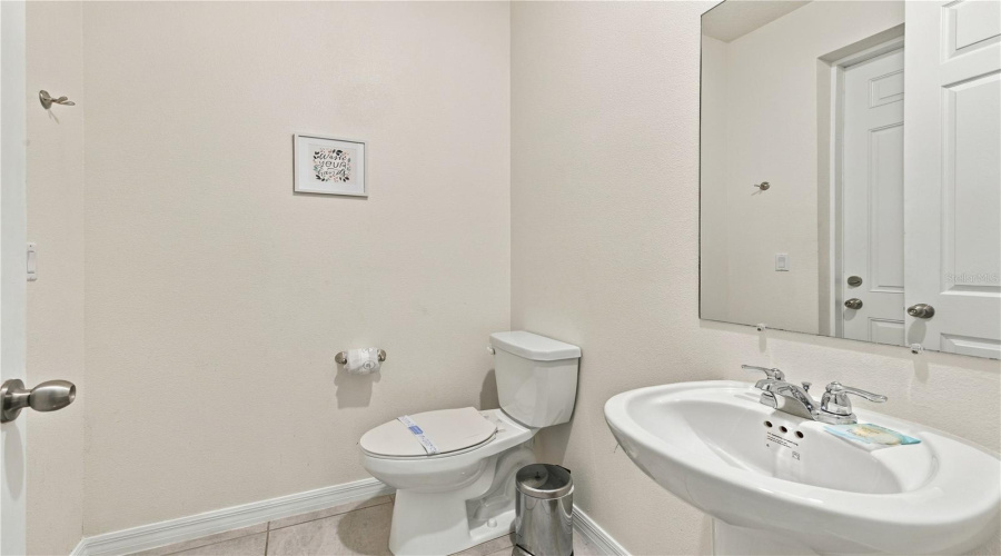 Kissimmee, Florida 34747, 5 Bedroom Bedrooms, ,4 Bathroombathrooms,Residential,For Sale,Fleming Mist,0,Mfro6446661